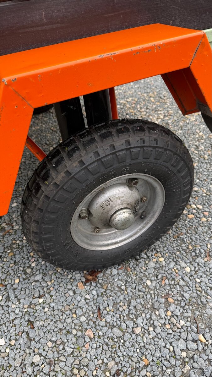 Přívěsný vozík Sport Jacht - 11