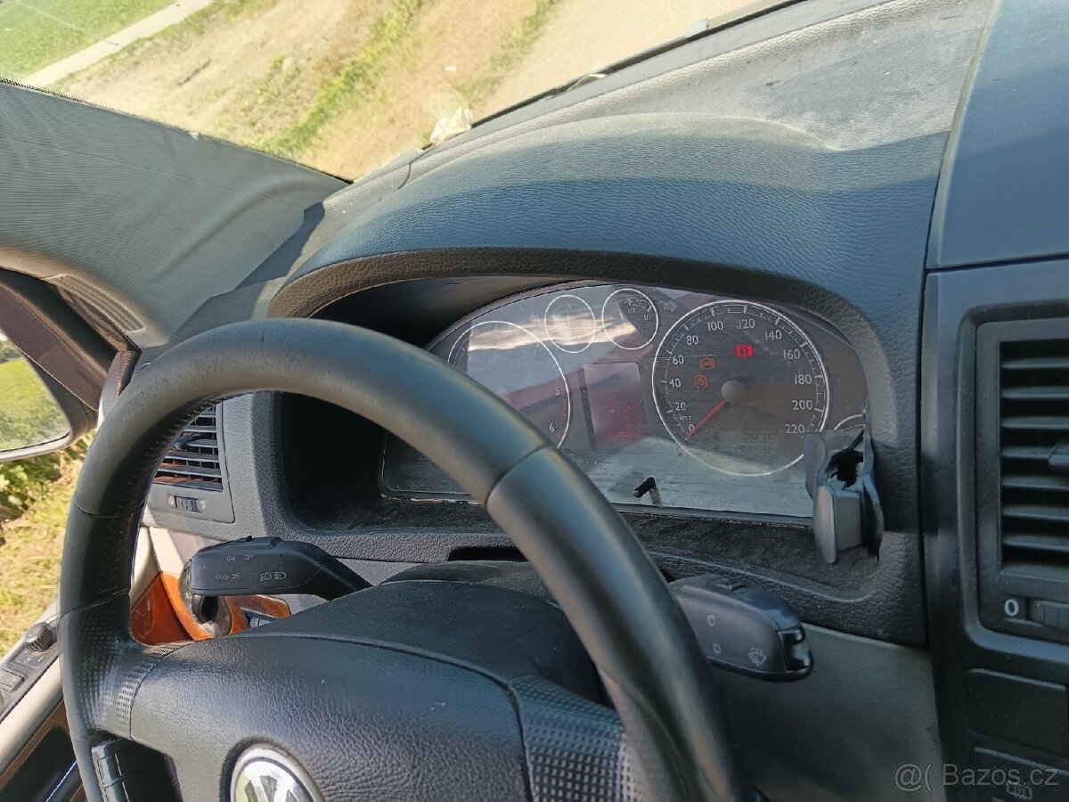 Rozprodám multivan t5 na ND 2.5 tdi - 11