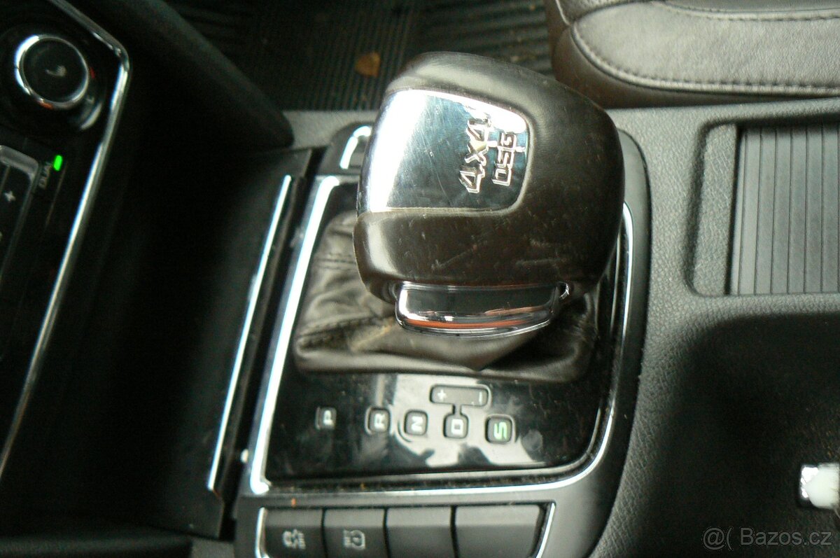 Škoda Superb 3.6 Laurin Klement 4x4 - 2012 - 11