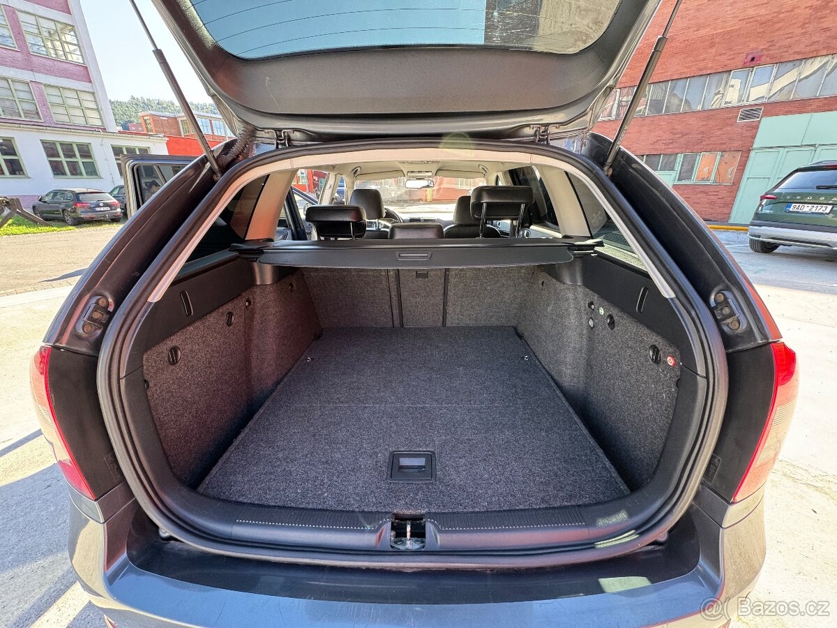 Škoda Octavia 2 2.0 tdi L&K 4x4 - nové zimní - 11