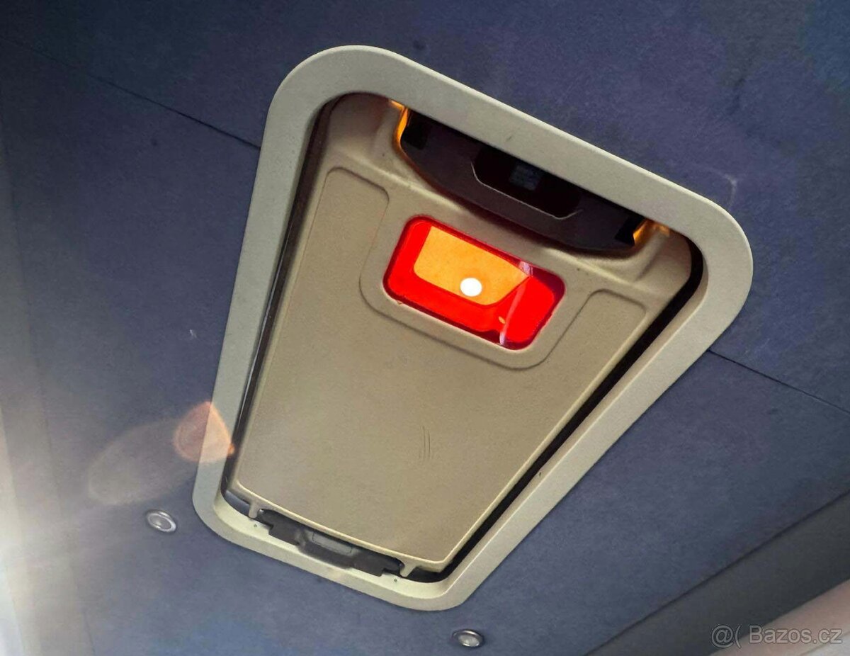 Mercedes Benz Sprinter 616 pro 29 osob - analogový tachograf - 11