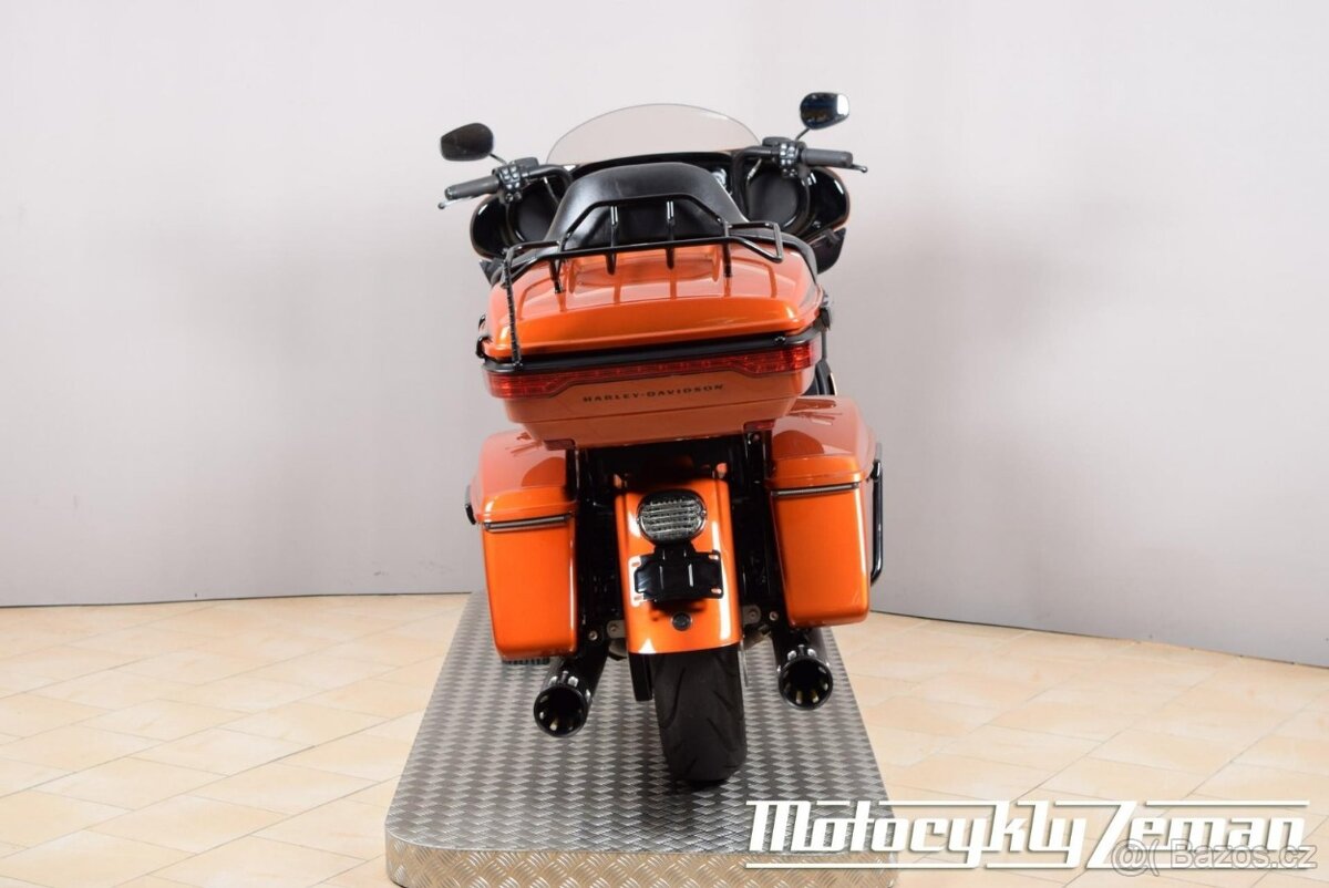 Harley-Davidson FLHTK Electra Glide Ultra Limited 1868 - 11