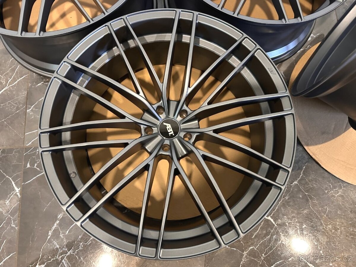 RSQ8 original alu kola ABT HR23 r23 Audi Q8 SQ8 - 11