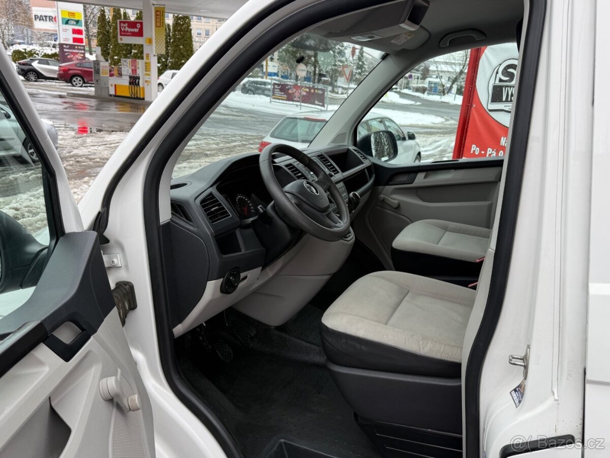 Volkswagen Transporter 2.0 TDi • 4/2016 • 62kw • Nová STK - 11