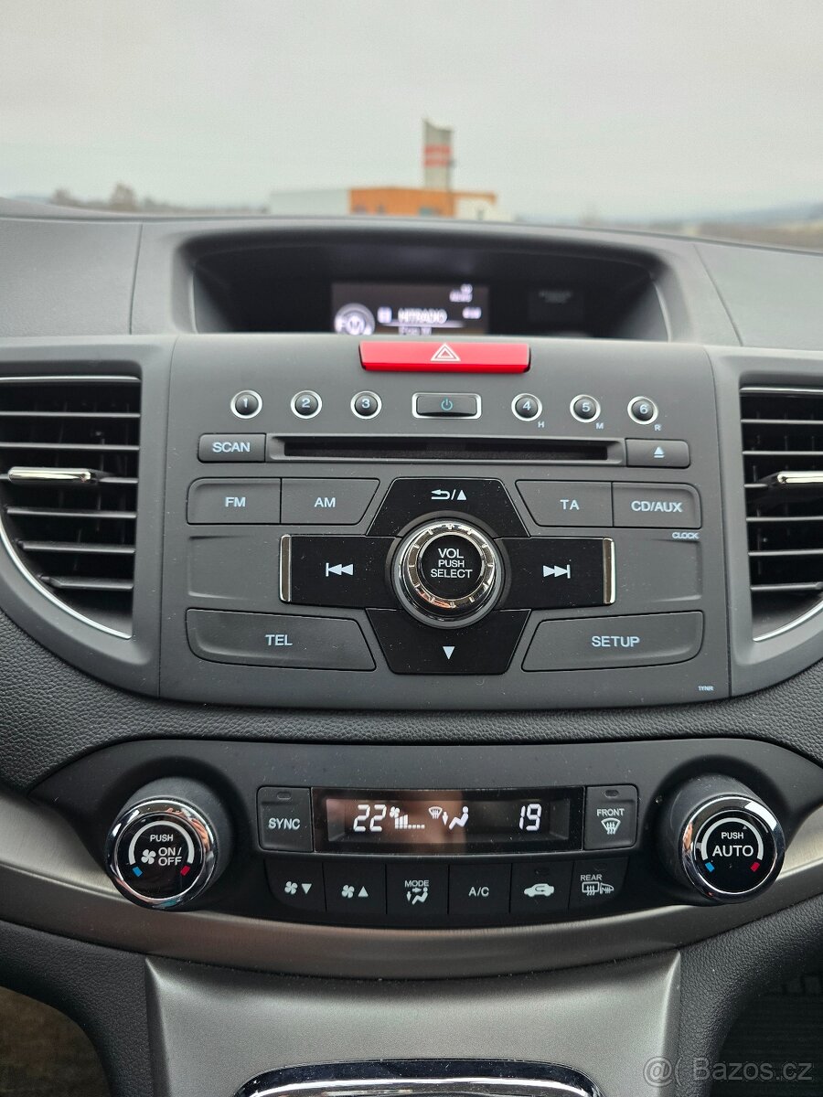 Honda CR-V 2.2-DTEC 110Kw Elegance 4x4 Manuál ,XENONY - 11