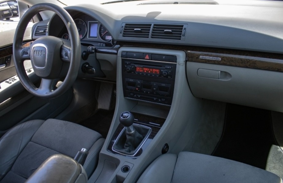 AUDI A4 2.0 TDI QUATTRO - 11