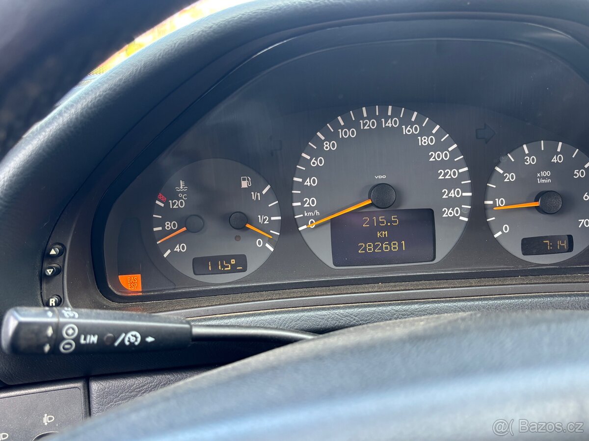 Mercedes CLK cabrio 200 kompressor manuál - 11