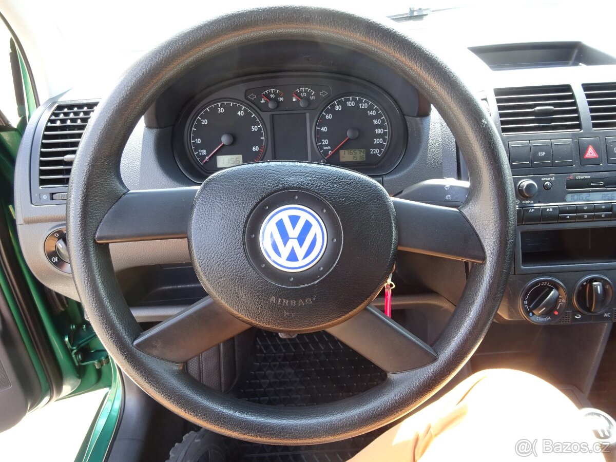 VW Polo 1.2i r.v.2002 (47 kw) STK:4/2027 - 11