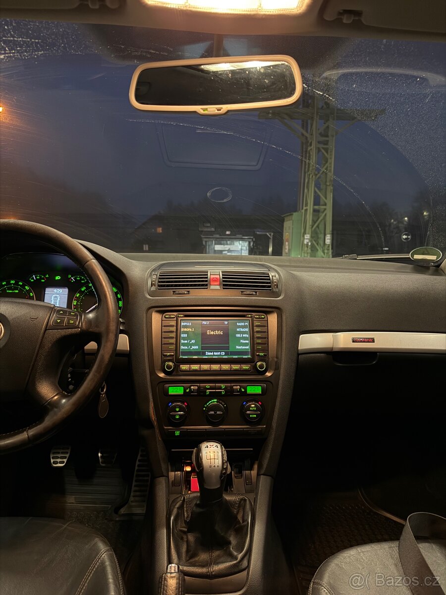 Škoda Octavia 2 SCOUT 2.0TDI 4x4|VÝBAVA|STK - 11