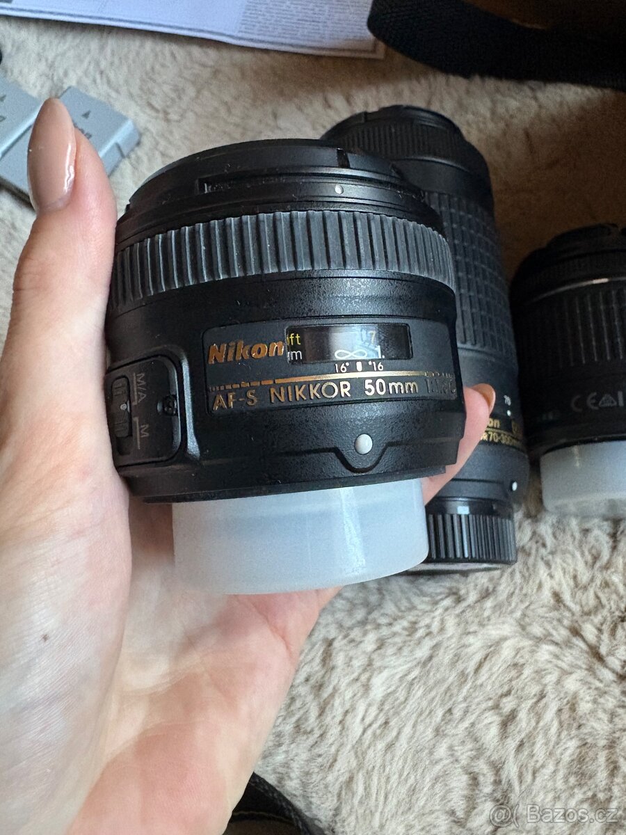 Fotoaparát nikon s příslušenstvím - 11