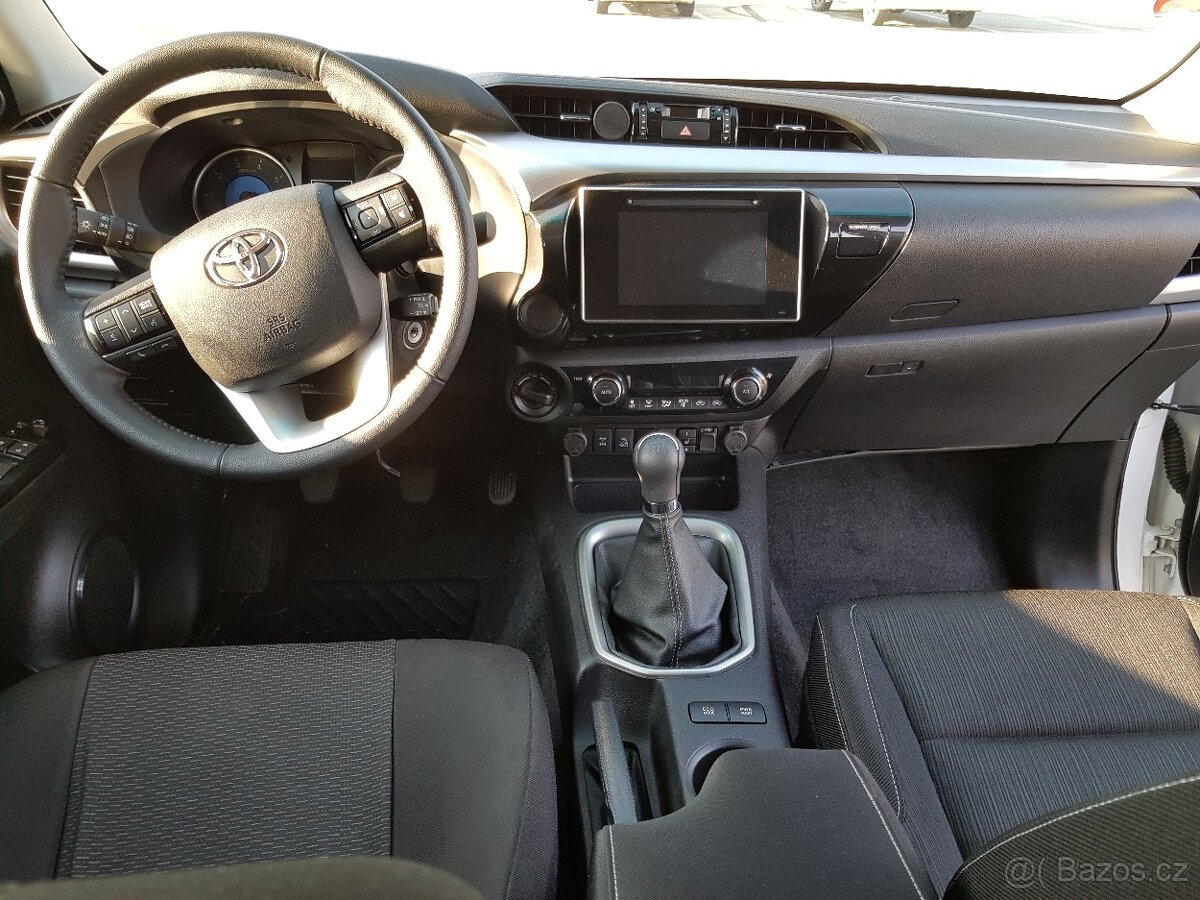 TOYOTA HILUX 2.4D – 4D - TOP STAV (Odpočet DPH) - 11