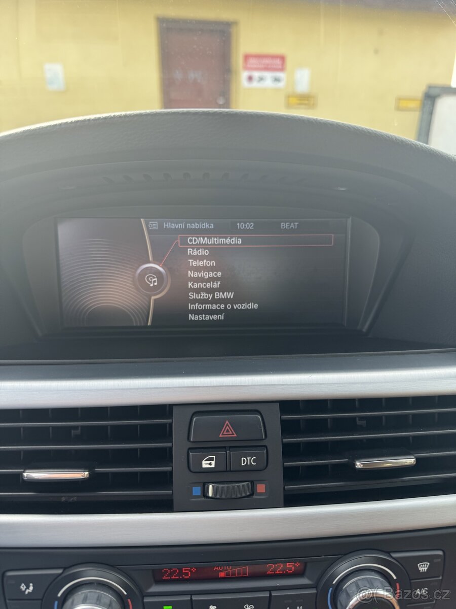 BMW e93 325d TOP STAV - 11