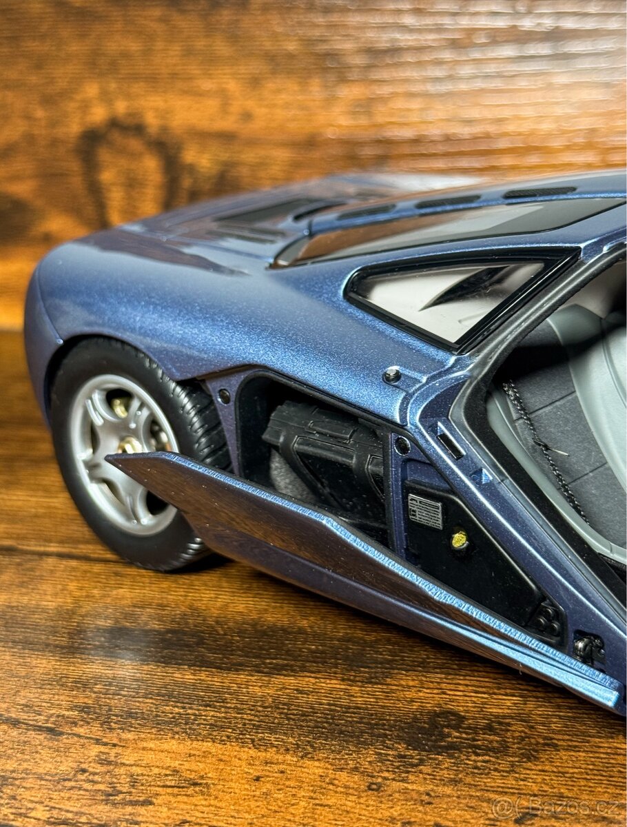 LCD Models - McLaren F1, Ice Blue, 1:18 - 11