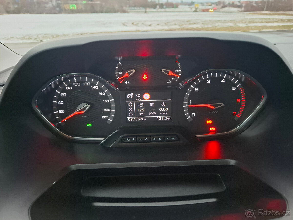 Peugeot Rifter GT 1.5HDi 96kW,7.místné,DPH,tažné - 11