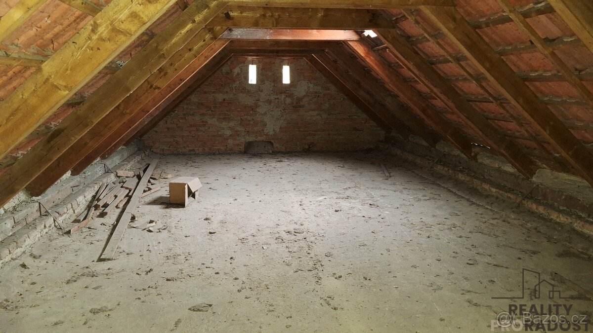Prodej zemědělské stavby v obci Světec, okres Teplice - 11