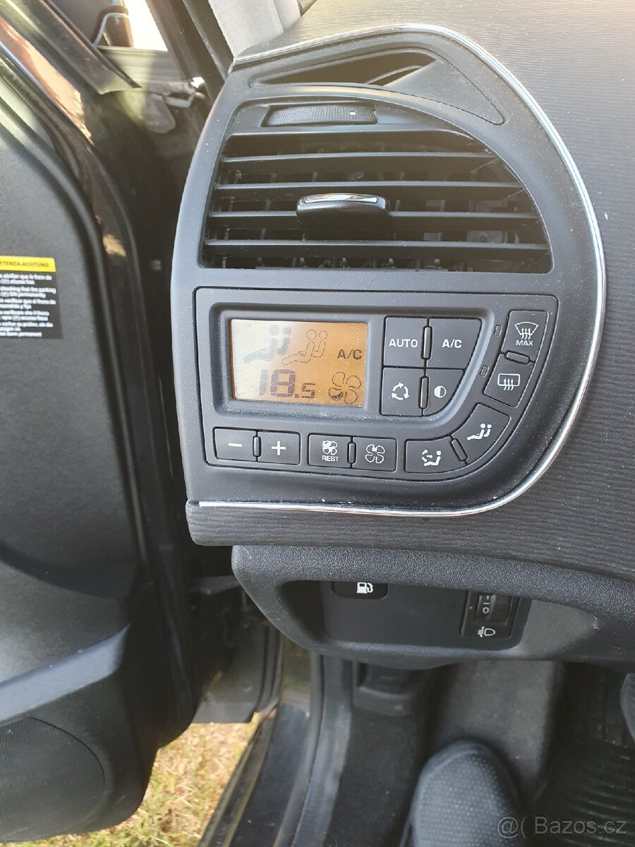 Citroën C4 Picasso 1.6.Hdi Sleva - 11