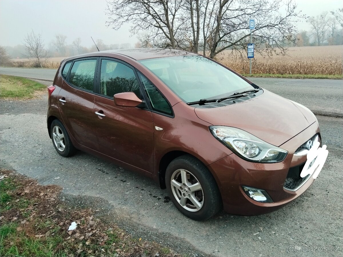 Hyundai IX20 - 11