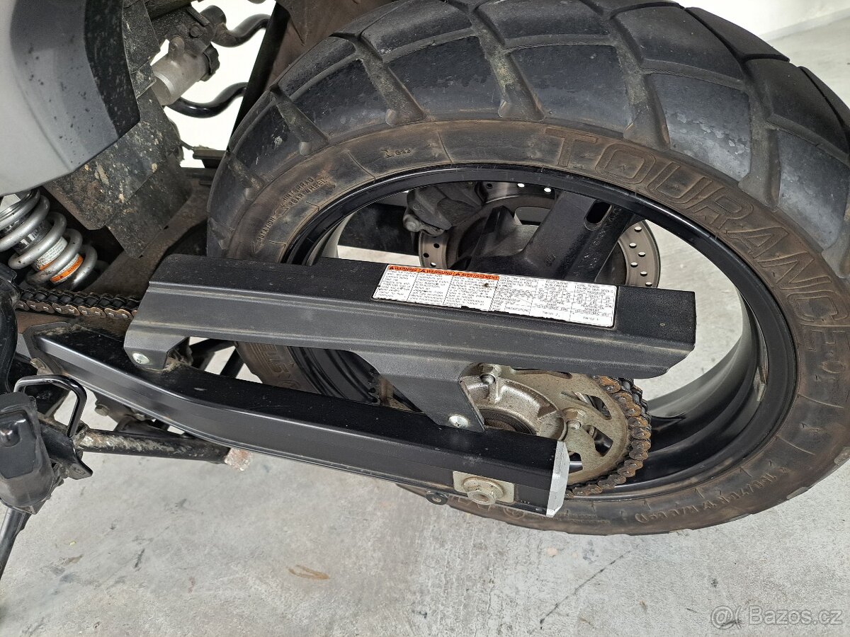 Suzuki DL 650 V-Strom - 11