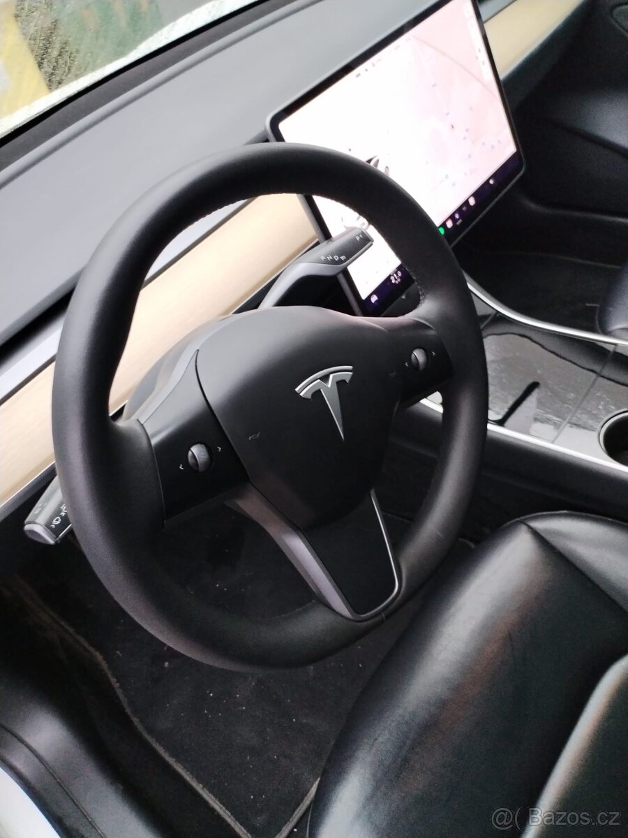 Tesla model 3 Long Range Dual Motor - 11