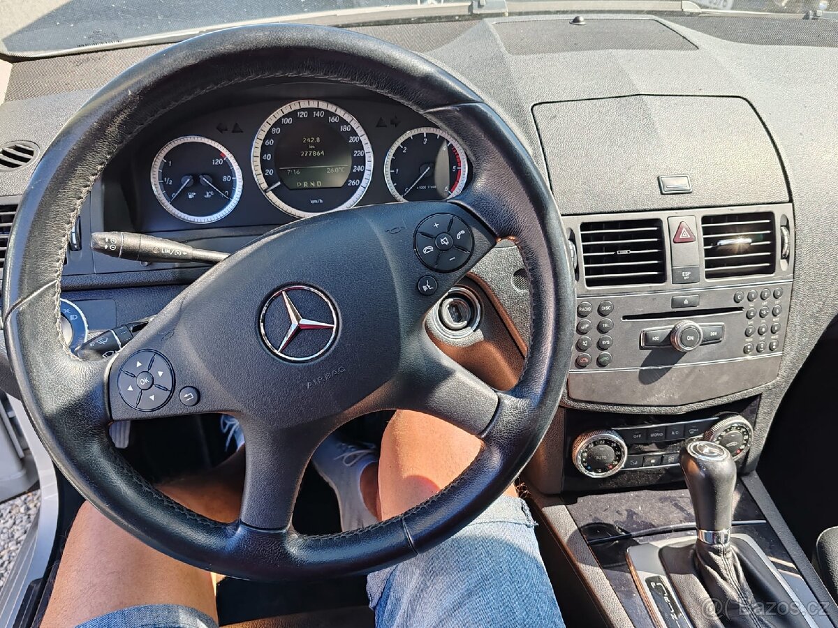 Mercedes-Benz Třídy C
220CDI - 11