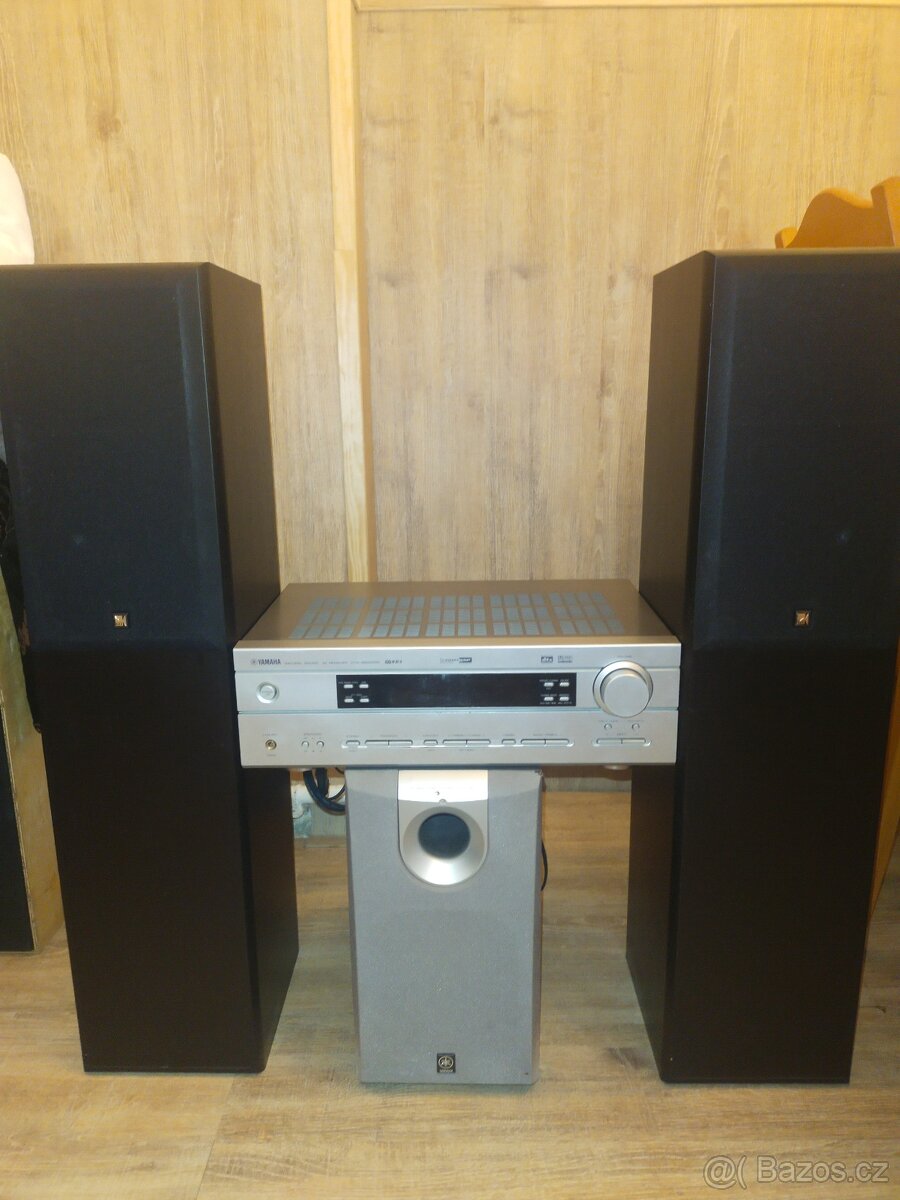 Zesilovač Yamaha - 11