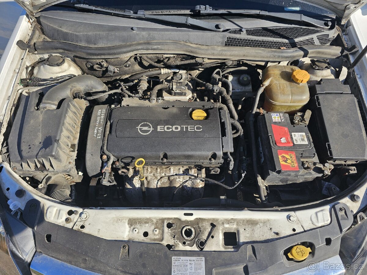 Opel Astra karoserie Sedan - 11