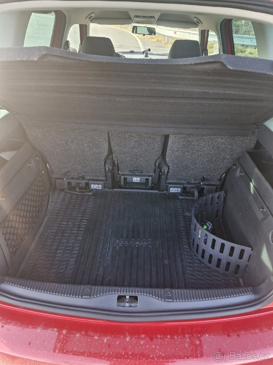 Škoda Roomster 1.2 TSI 63KW 68... Najeto - 11