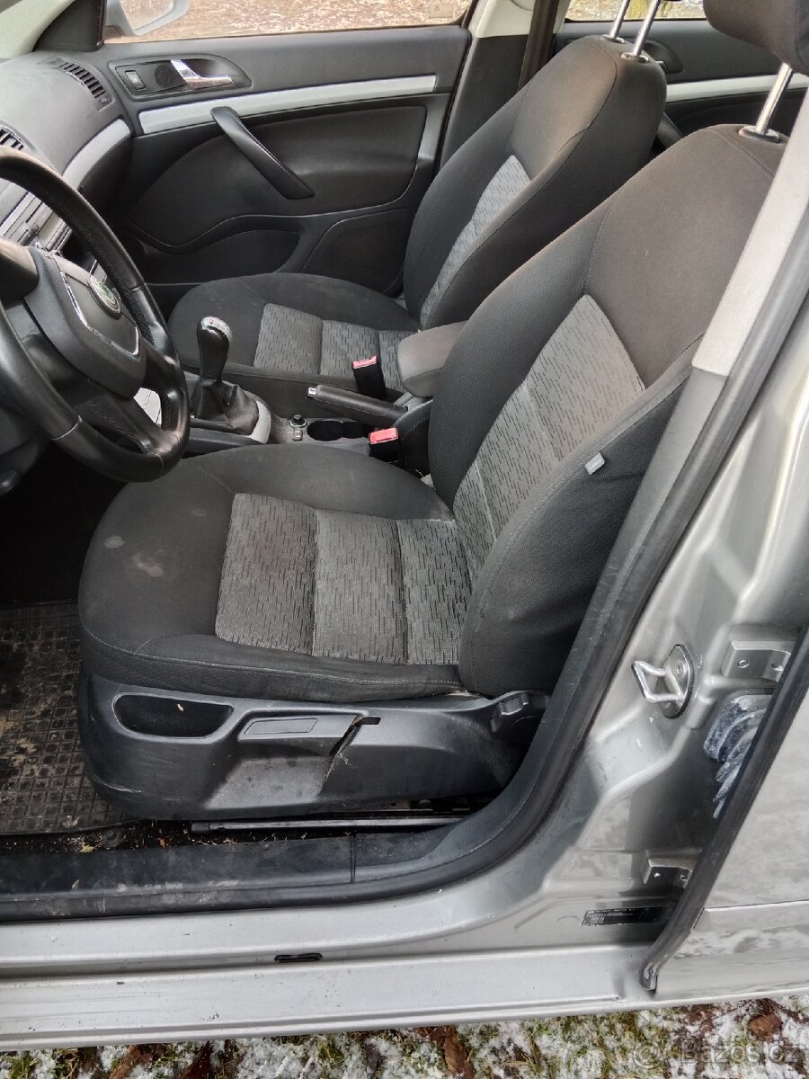 Škoda Octavia combi 2 , 44 - 11