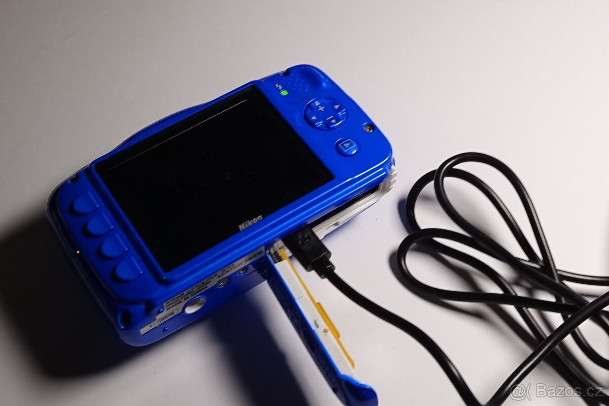 Nikon COOLPIX S33 Modrý - 11