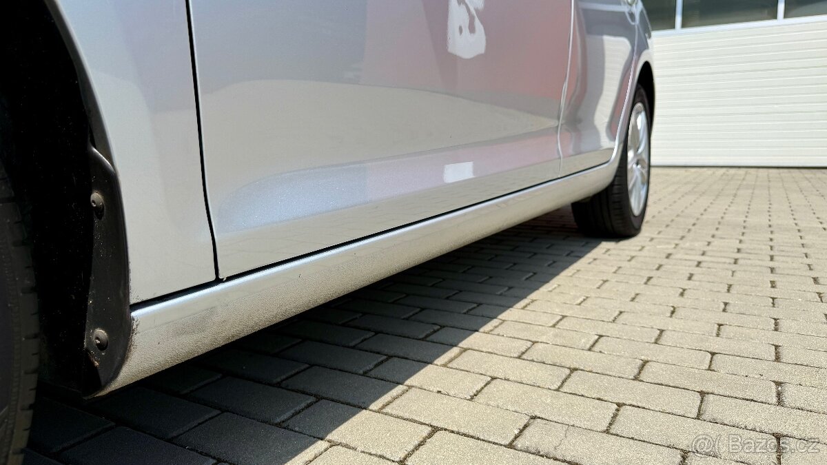 Volkswagen Golf Variant //1.6TDi//77kW//139TKM-SERVIS//1.MAJ - 11