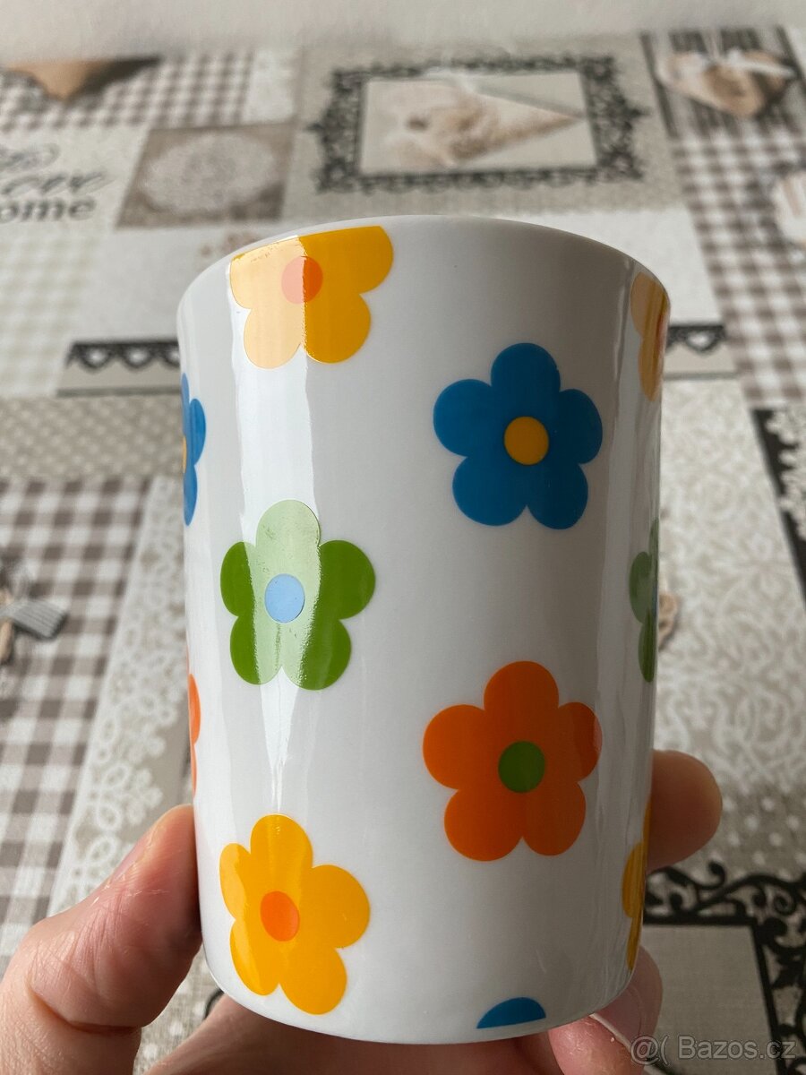 Nový porcelánový hrnek Dubí - 350 ml, pěkný motiv - 11