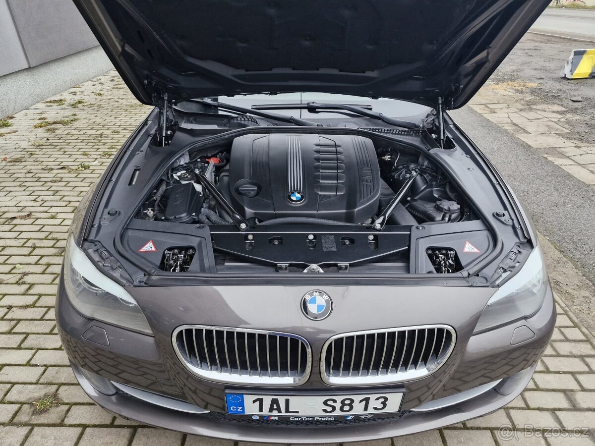 BMW řada 5 f10 třílitr Diesel 204PS 8.Rychlostní automat - 11