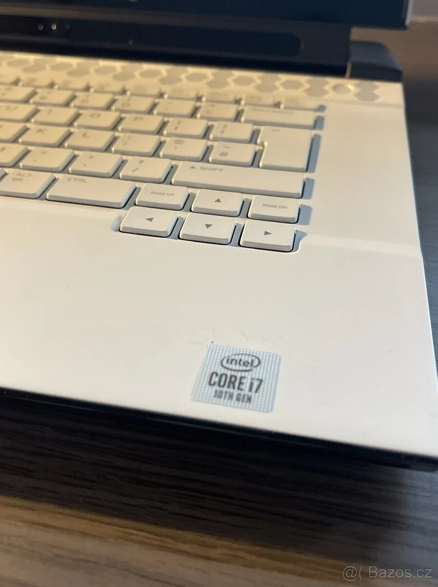 Prodám Dell Alienware m15 R3 - 11