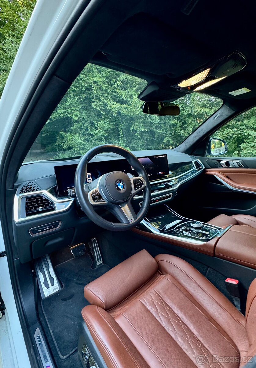 Prodám BMW X7 40d - 11