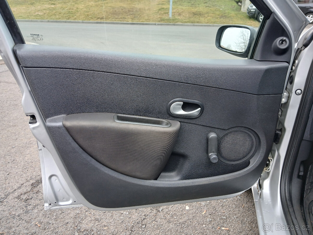 Renault Clio 1.2i PĚKNÝ STAV serviska - 11