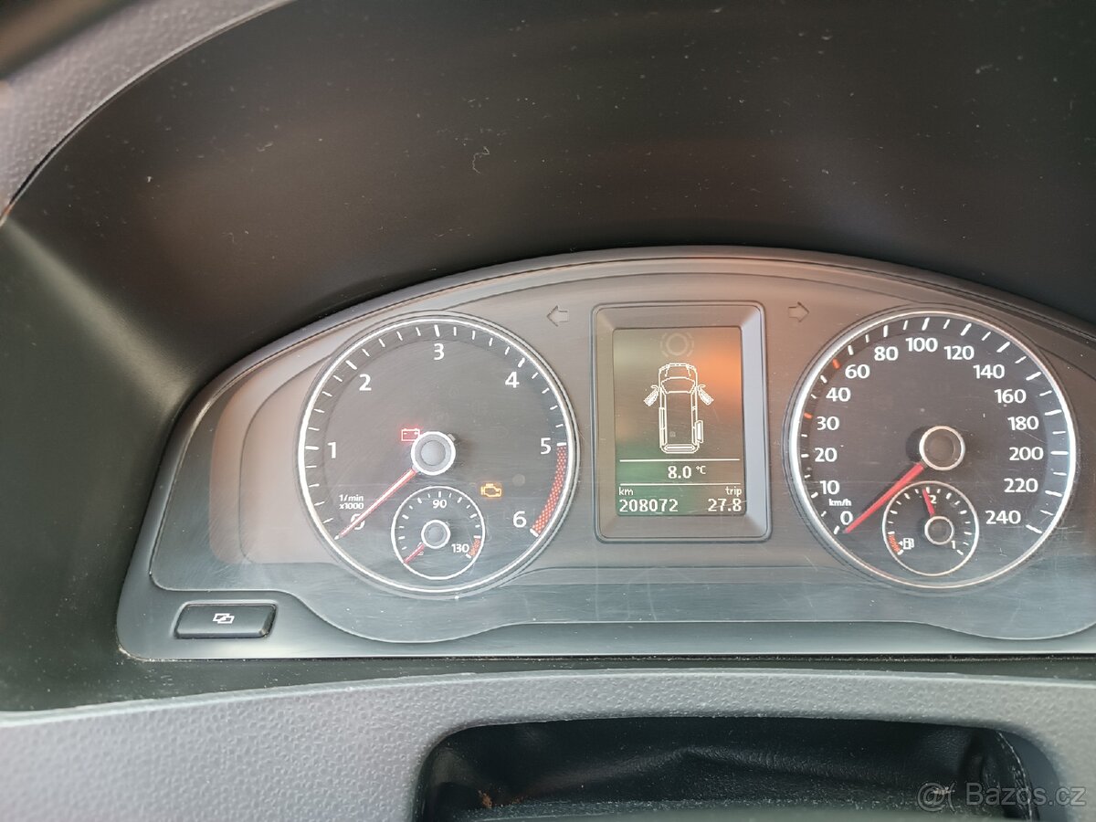 Volkswagen Caravelle T5 2.0 TDI 132 KW. 2010. - 11