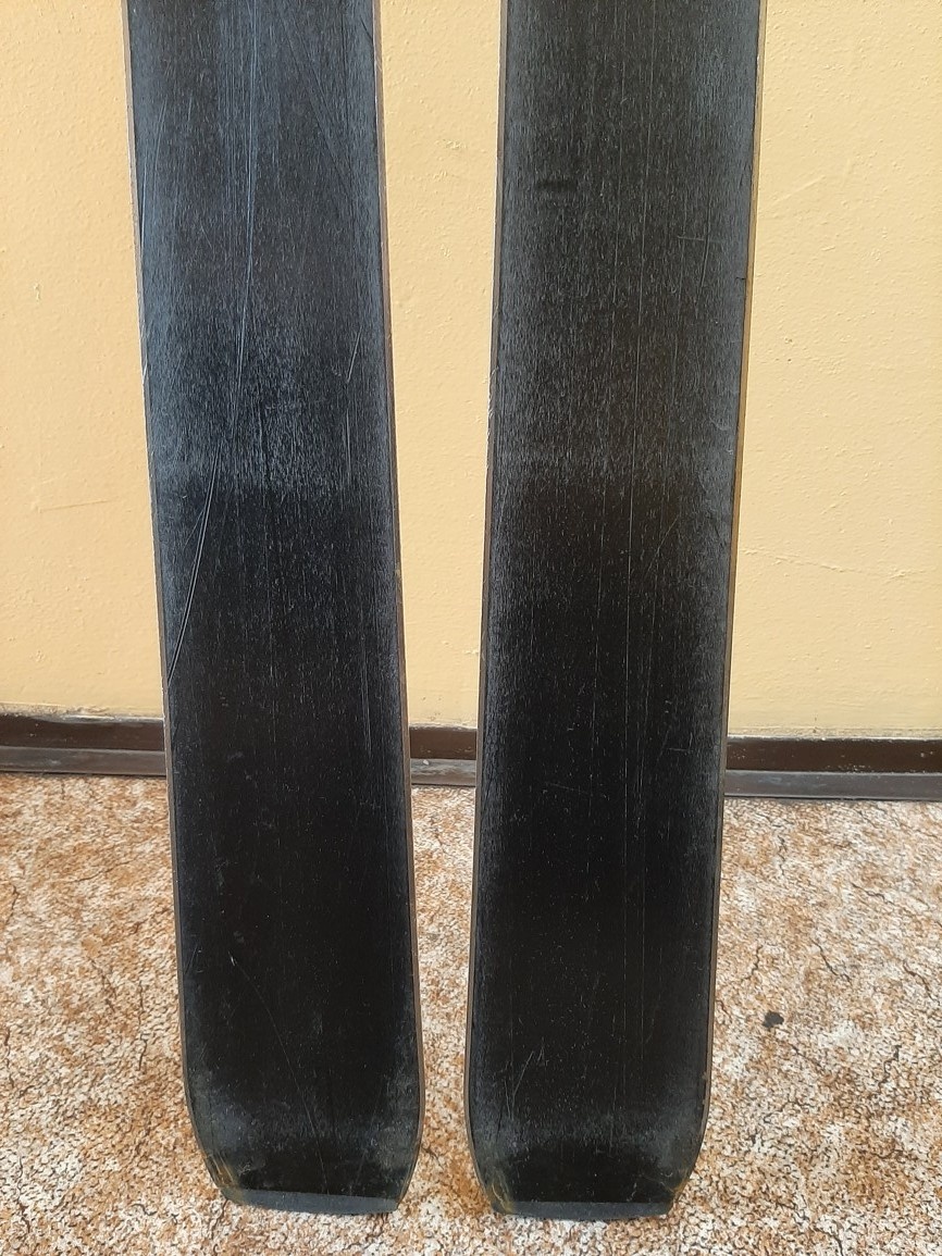 Sjezdové lyže Rossignol - 11