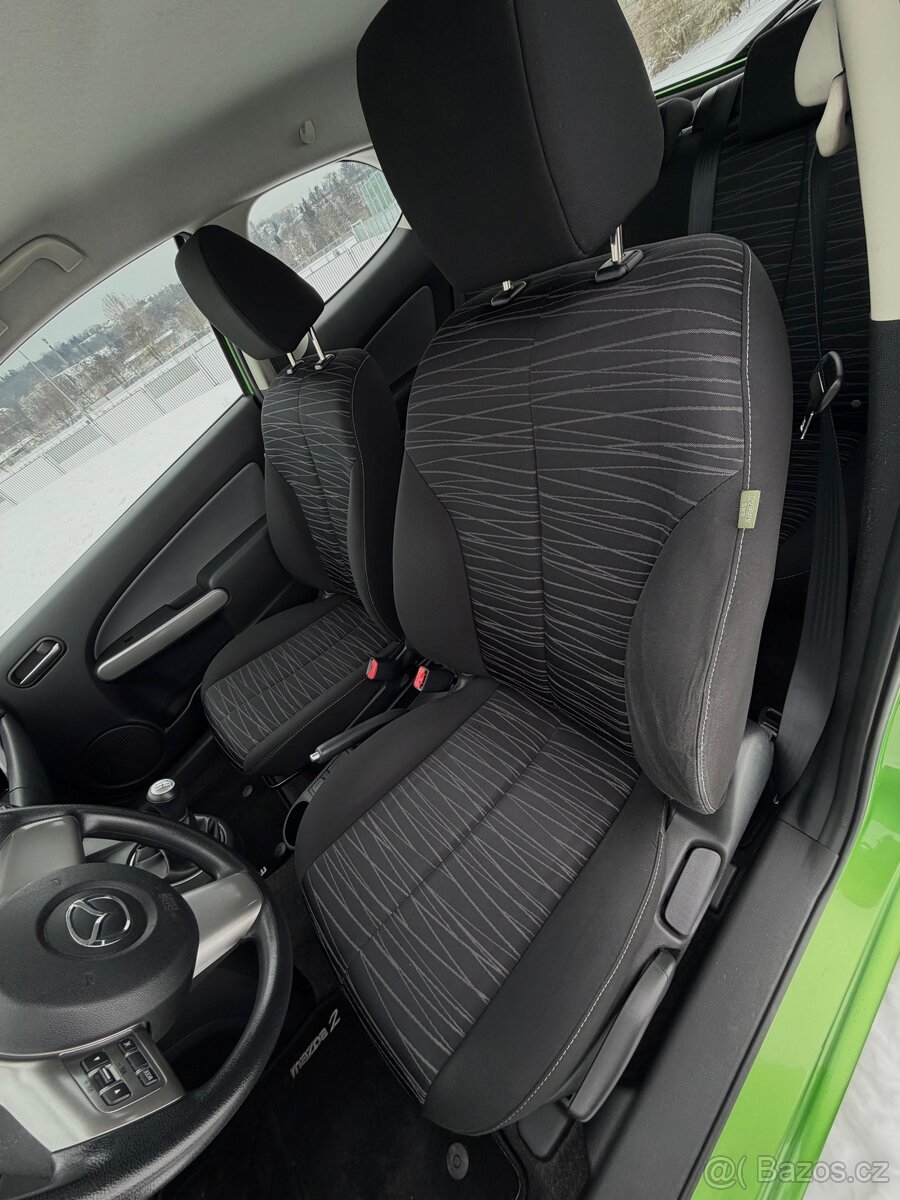 Mazda 2 1.4i - 11