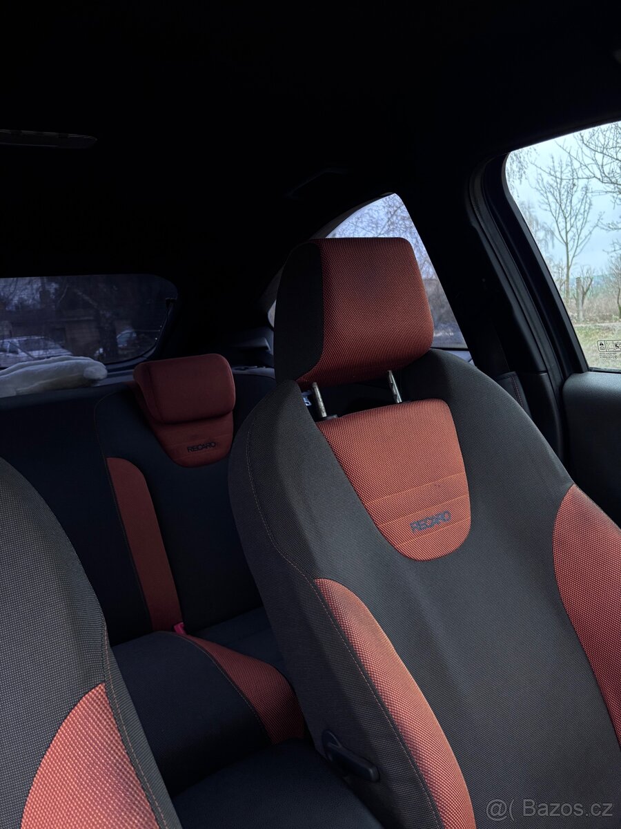 Ford Focus st225 - 11