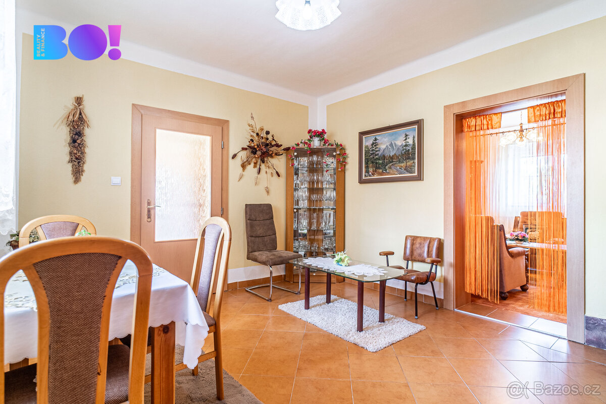 Prodej dvougeneračního rodinného domu, 442 m², pozemek 2 875 - 11