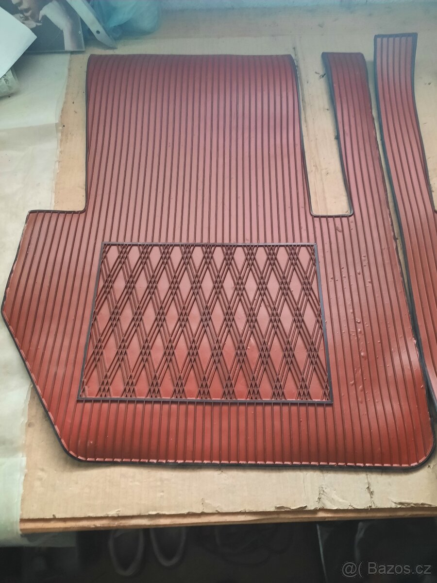 .Fiat 128 SL Coupe dvere,Fiat 850 SC kapota,Fiat 600 - 11