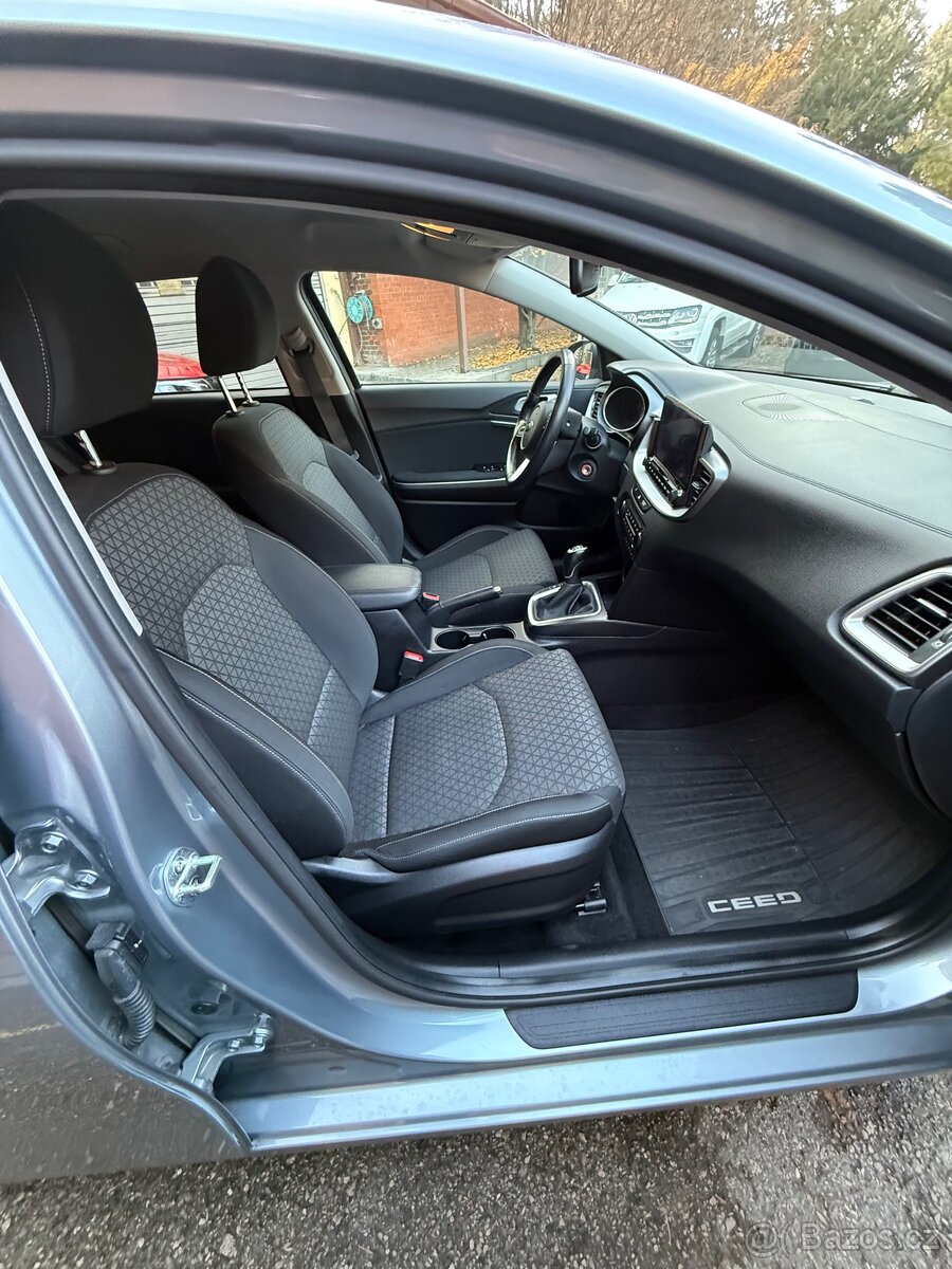 Kia Ceed SW 1.4 103kw - 11