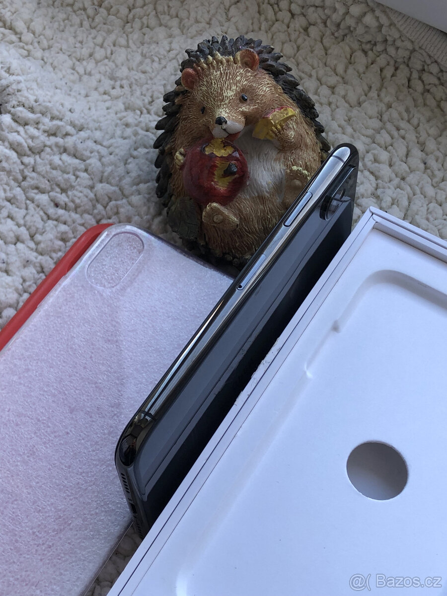NEVÍDANĚ ZACHOVALÝ – Apple iPhone X 64GB Gray - TOP - 11
