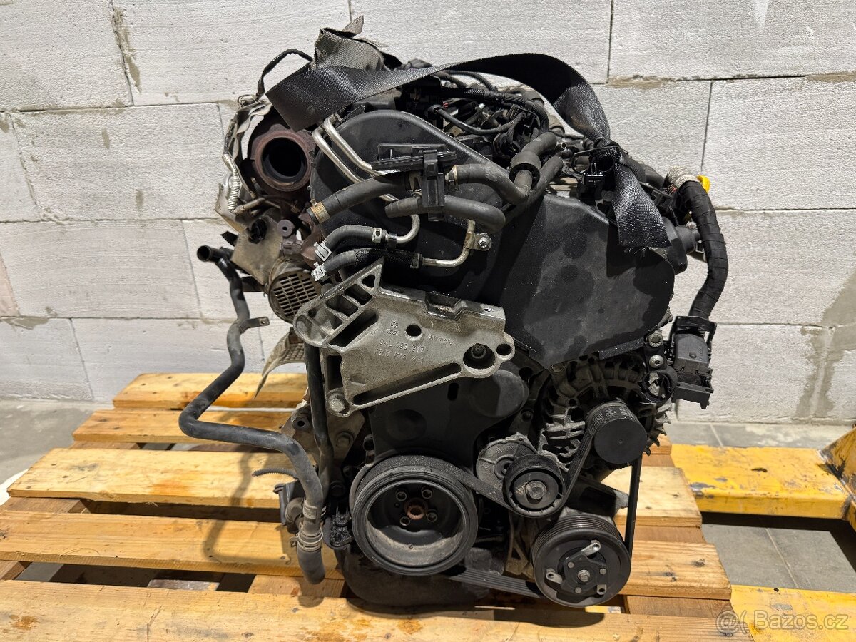 Kompletní motor 2,0 TDI CRLB VW Passat B8 2016 110KW - 11