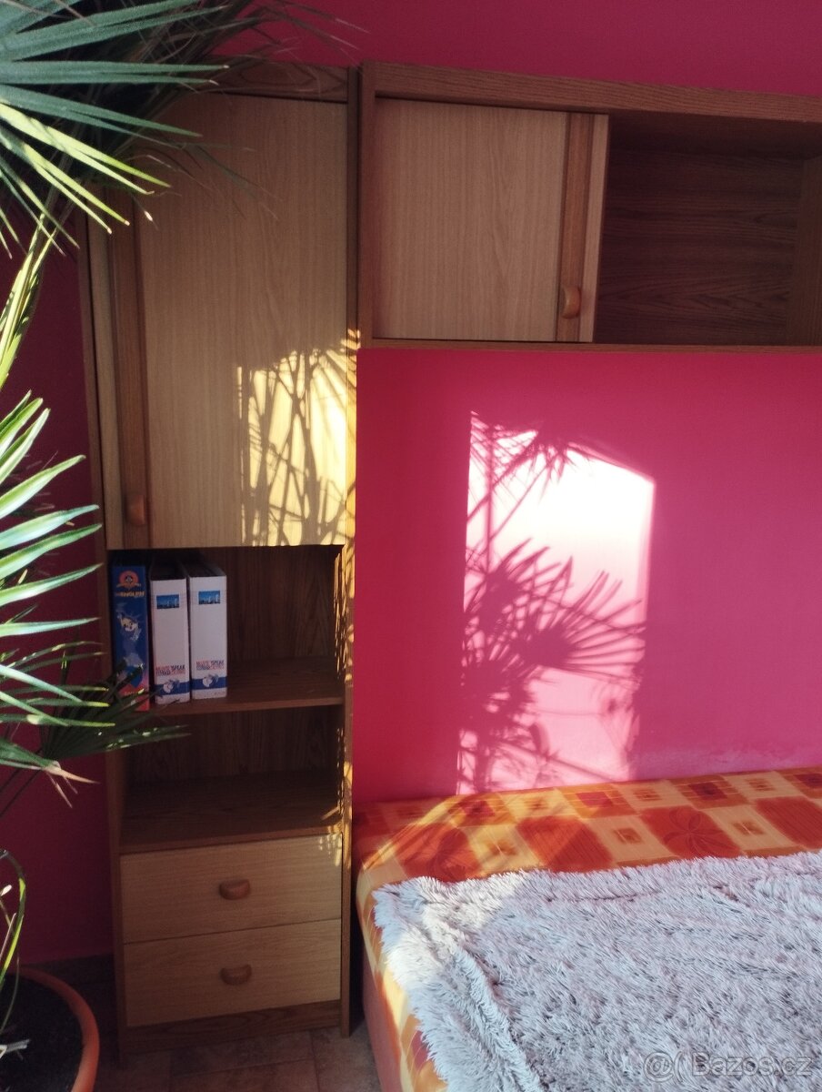 Dětský pokoj + dvě válendy - 11