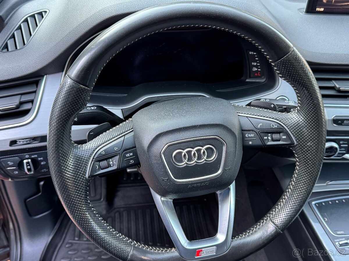 Audi Q7 3.0 TDI 200kw S-Line 7 míst - 11