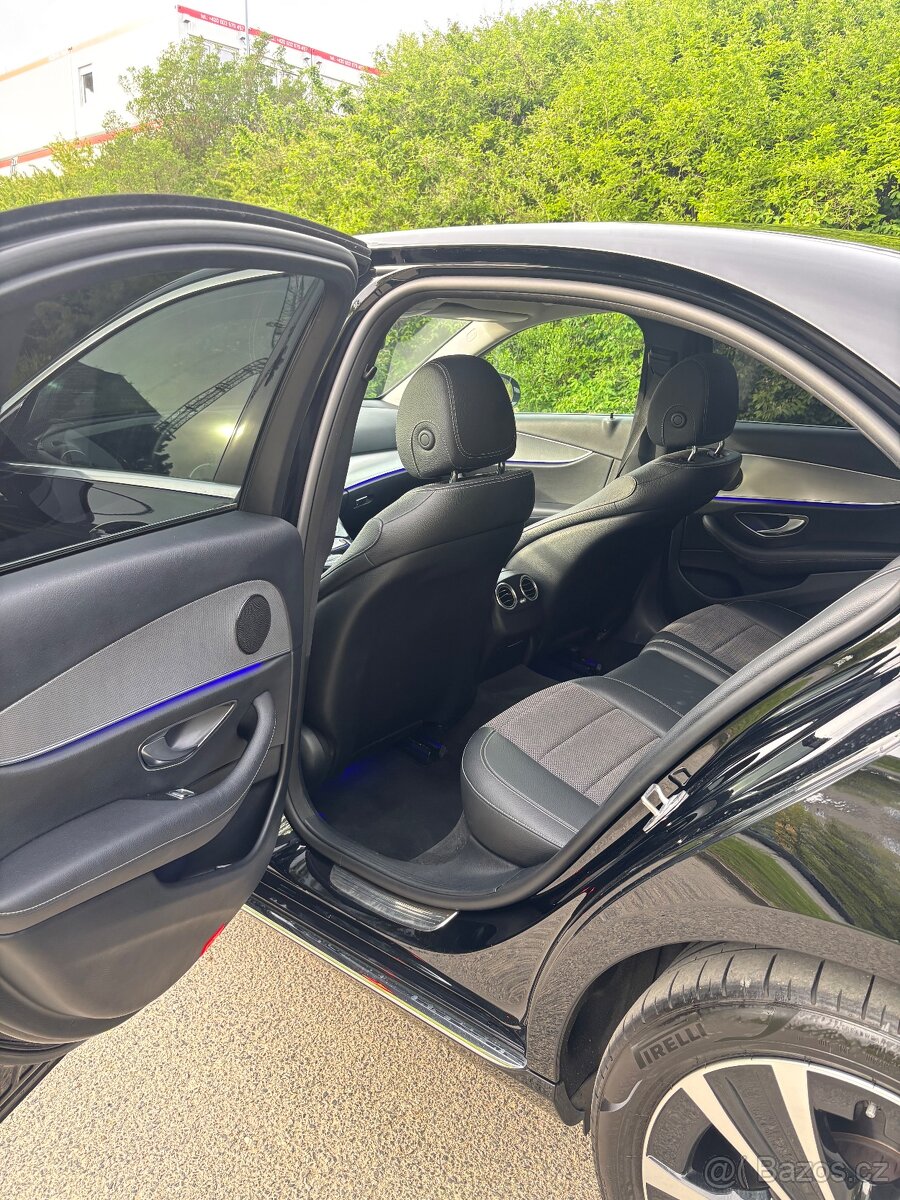 Mercedes-Benz E300e - 11