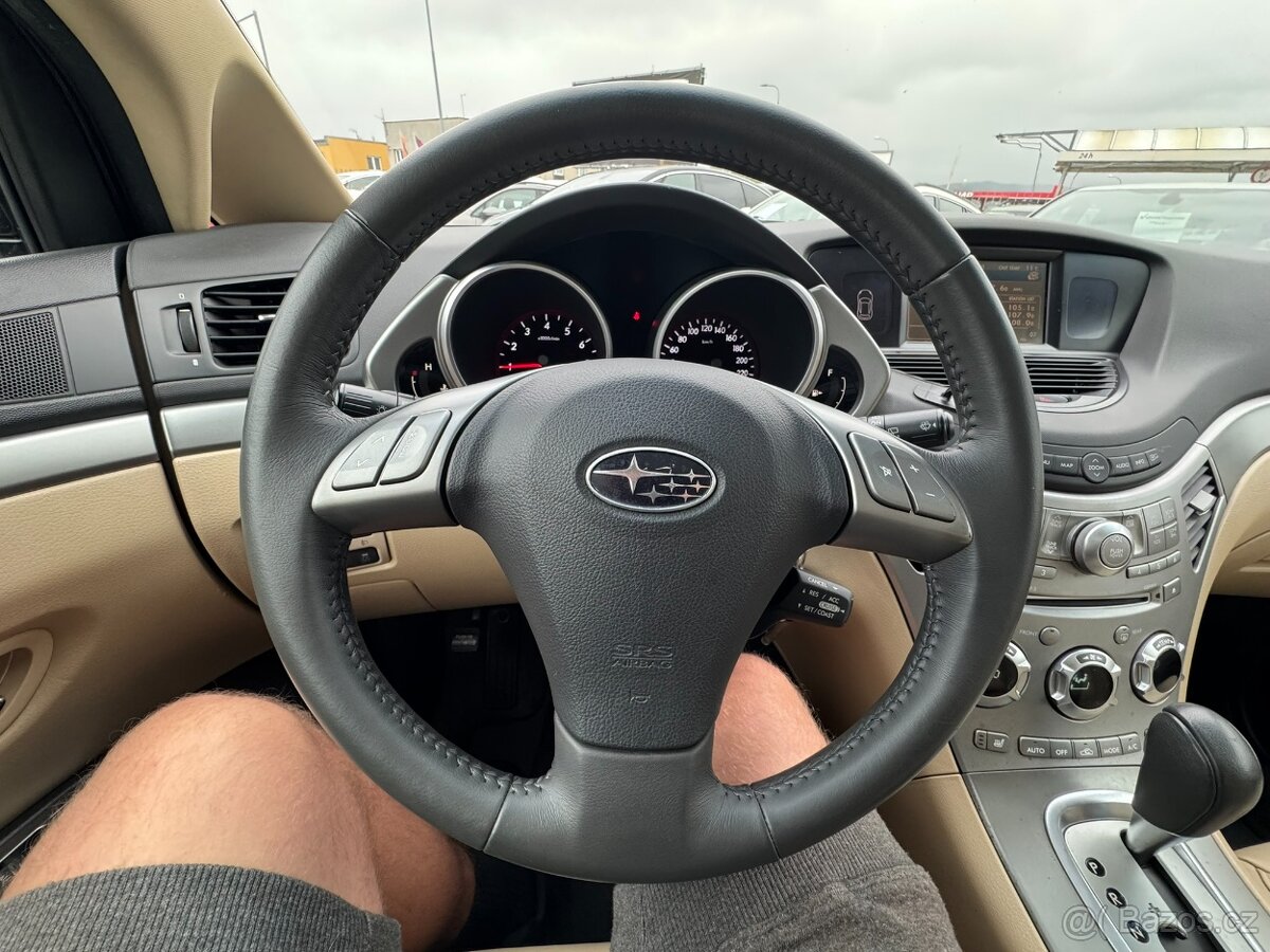 Subaru Tribeca 4X4 3,0i 180 KW AUTOMAT 7 MÍST - 11