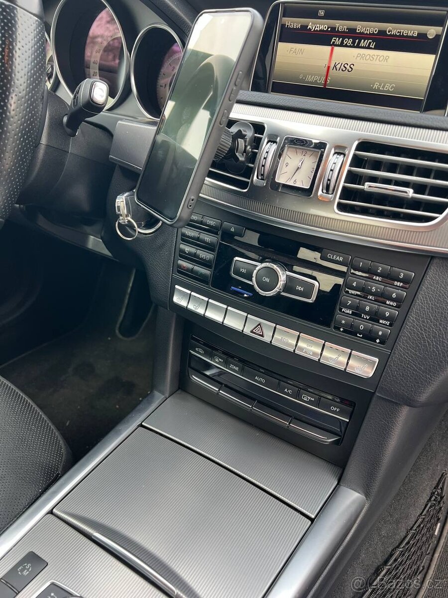 Prodam Mercedes E350 4matic AMG - 11