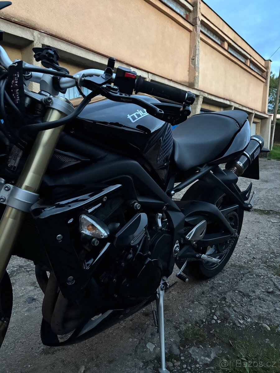 Triumph Street Triple 675 - 11